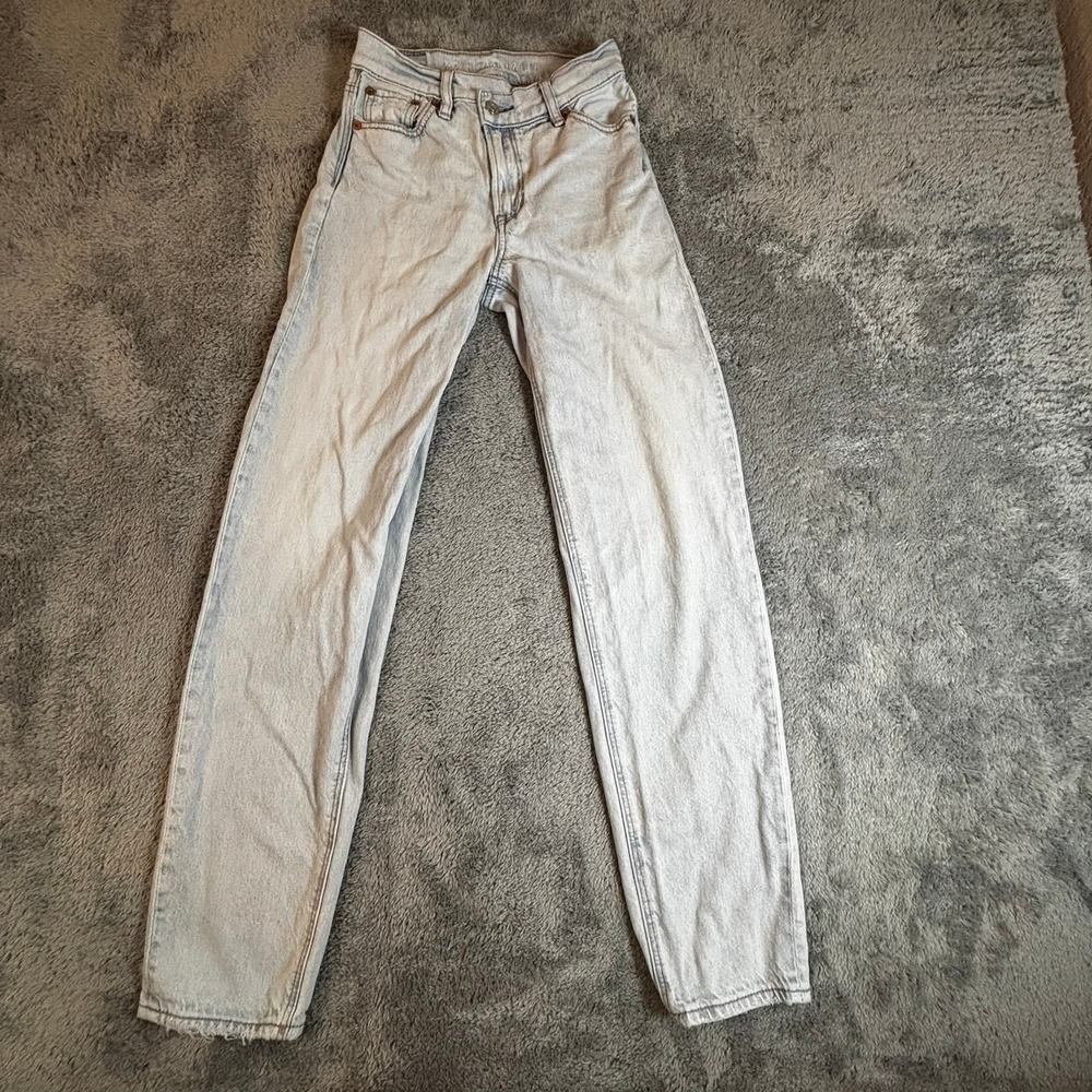 American Eagle Strigid Mom Jeans Light Acid Wash High Rise Denim Pants